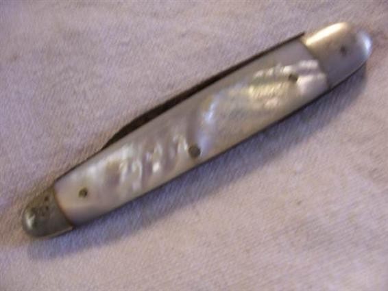 W. R. Case Pocket Knife w/Mother of Pearl-img-2