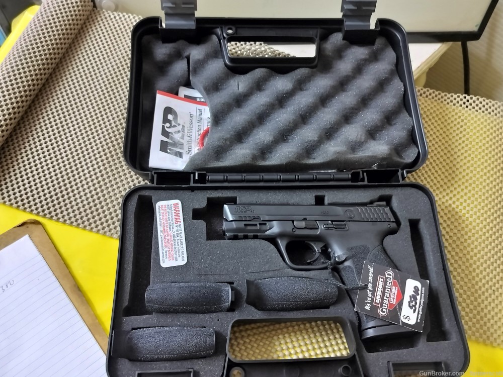 Smith & Wesson M & P .45 M2.0-img-7