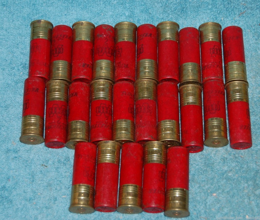 Vintage Full Box of Winchester Super-Speed 12 Gauge Shotgun Shells-img-7