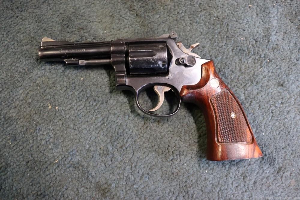 Smith and Wesson Model 15-9 Revolver Cal. 38 Special (SN#3K56265)-img-4