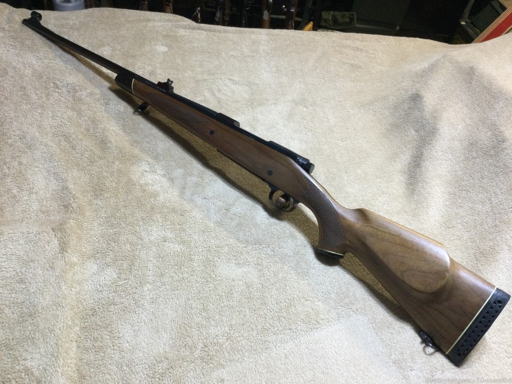 WINCHESTER MODEL 70 MAGNUM BOLT RIFLE in .338 WIN mag Cal.-img-1