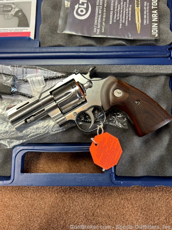 Colt Python 357 Magnum 3" New in Box.-img-2