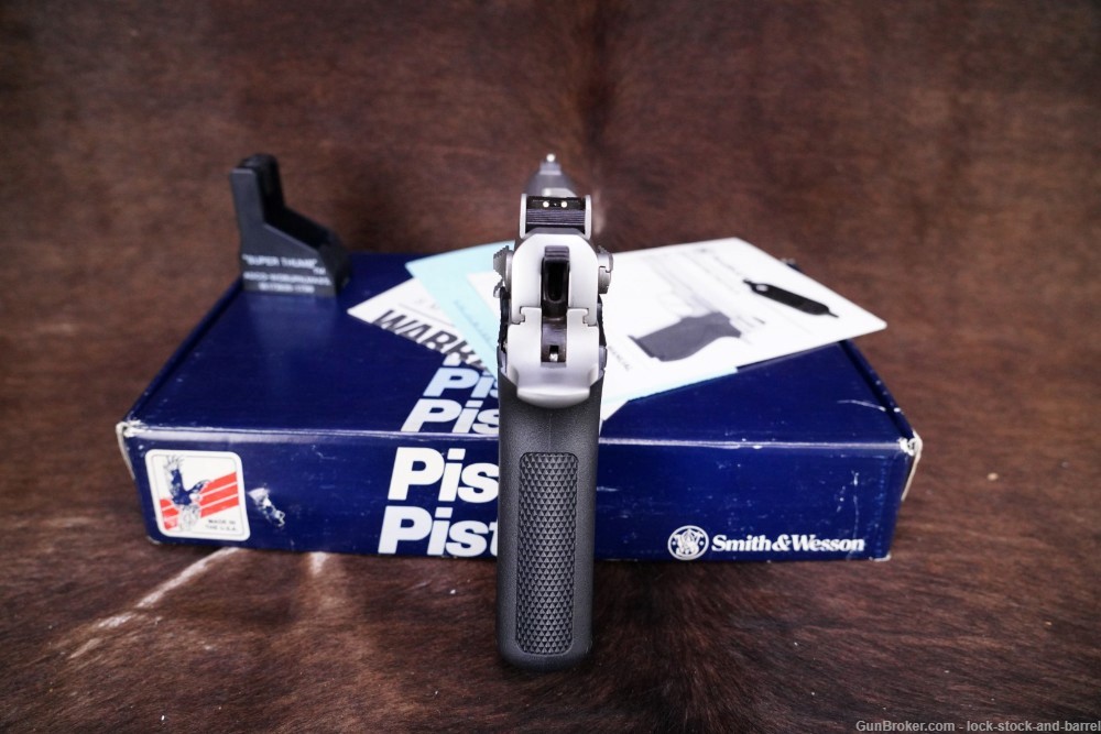 Smith & Wesson Model 4006 104400 .40 S&W 4.25" Semi-Automatic Pistol -img-5