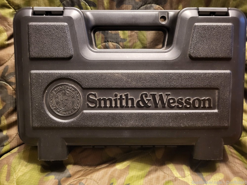 MA Approved S&W Smith & Wesson M&P9 9mm Pistol Package-3 mags/holster/more-img-23