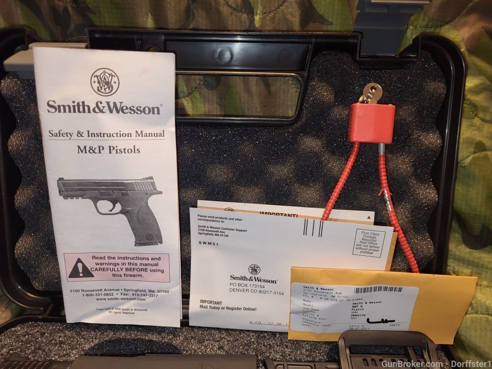 MA Approved S&W Smith & Wesson M&P9 9mm Pistol Package-3 mags/holster/more-img-2