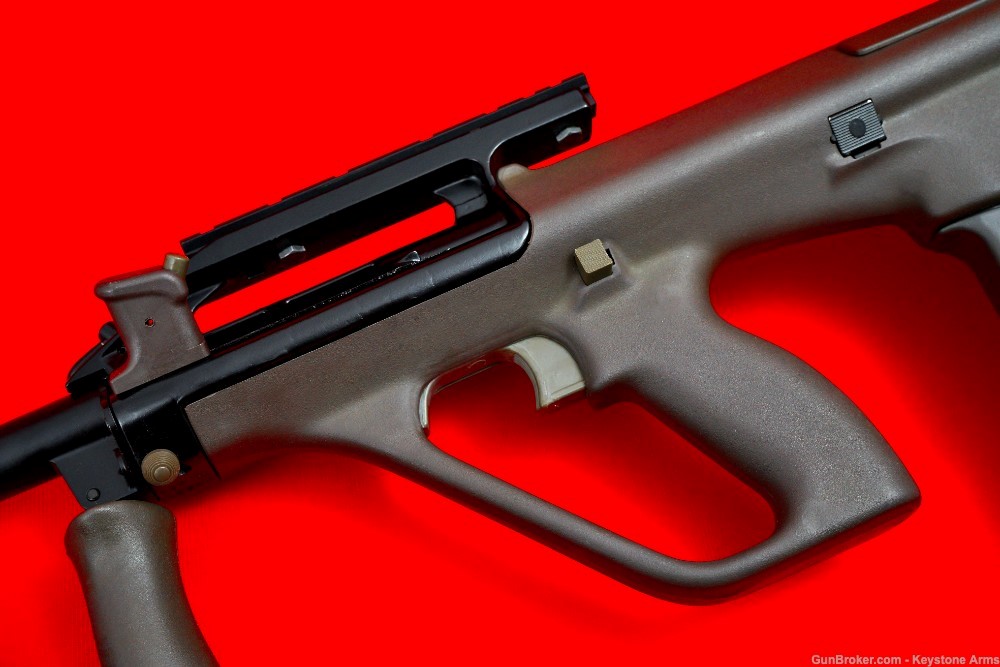 Awesome & Iconic Pre-Ban Steyr Aug 9mm 18" Barrel & Green Stock-img-7
