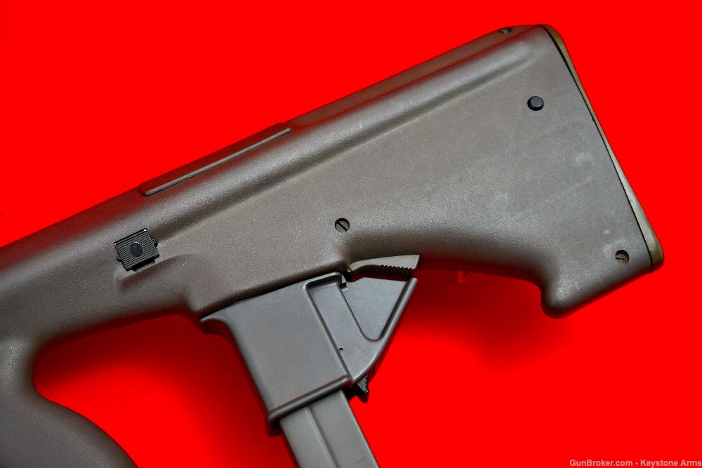 Awesome & Iconic Pre-Ban Steyr Aug 9mm 18" Barrel & Green Stock-img-8
