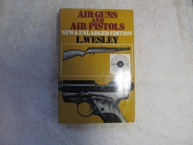 Air Guns and Air Pistols by L. Wesley-img-0