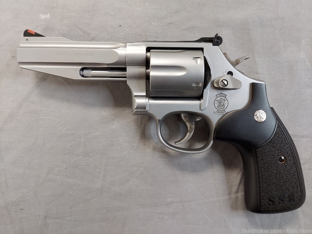 Smith & Wesson Perf Ctr Model 686 SSR Pro Revolver 4" .357 Magnum 178012-img-1