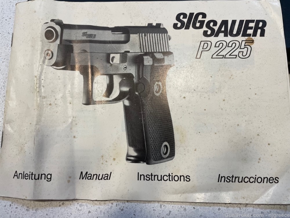 Rare collectable Sig Sauer P225 owner's manual ->Price drop -img-0