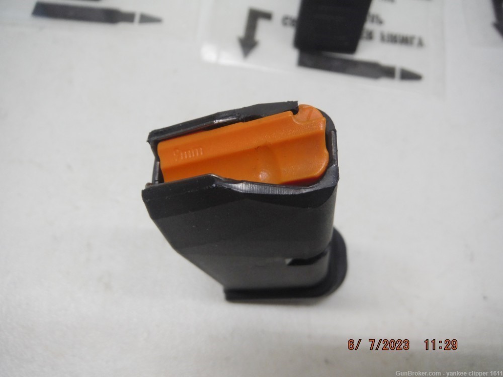 Glock 26 Gen5 9mm 10Rd Magazine with Pearce finger rest New Factory-img-4