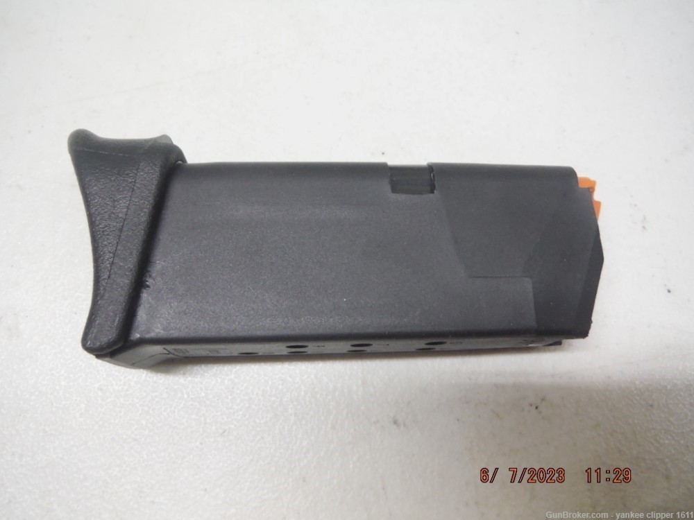 Glock 26 Gen5 9mm 10Rd Magazine with Pearce finger rest New Factory-img-2