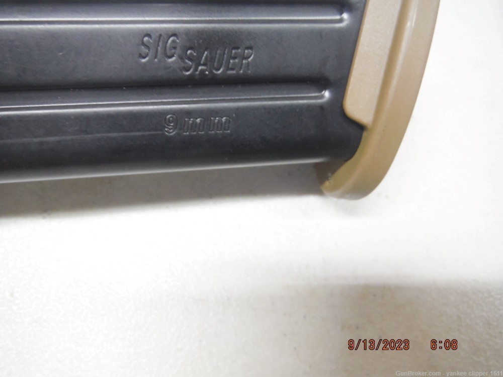 Sig P250/P320 9mm Magazine 17Rd New Factory with Coyote Base-img-3