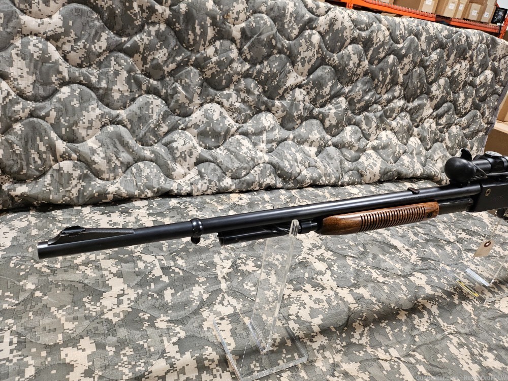 Remington Model 141 .35 Remington Pump Rifle w/ Leupold Scope! -img-3