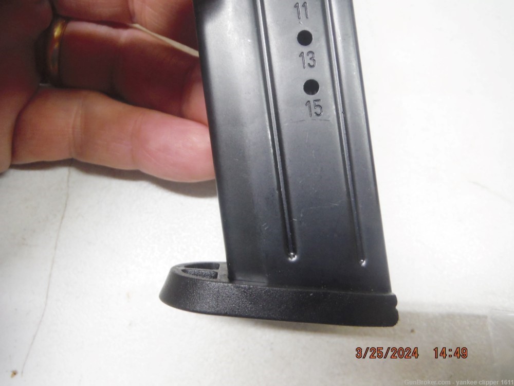 Smith & Wesson M&P9 M&P-9 9mm - 15rd Magazine NEW Factory-img-5