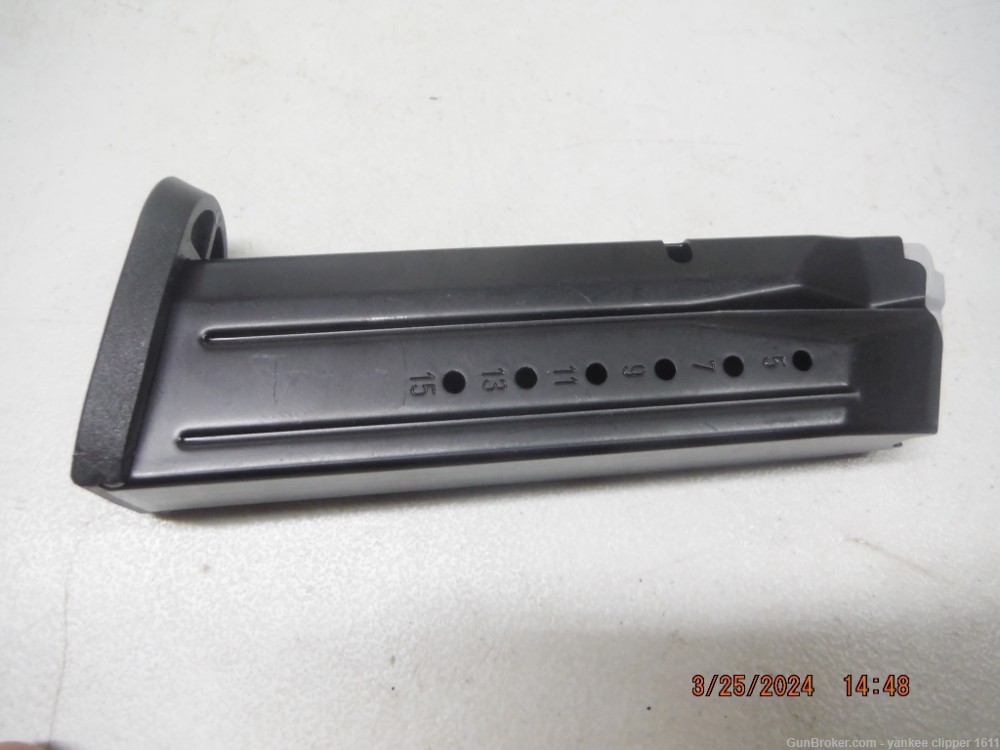 Smith & Wesson M&P9 M&P-9 9mm - 15rd Magazine NEW Factory-img-3