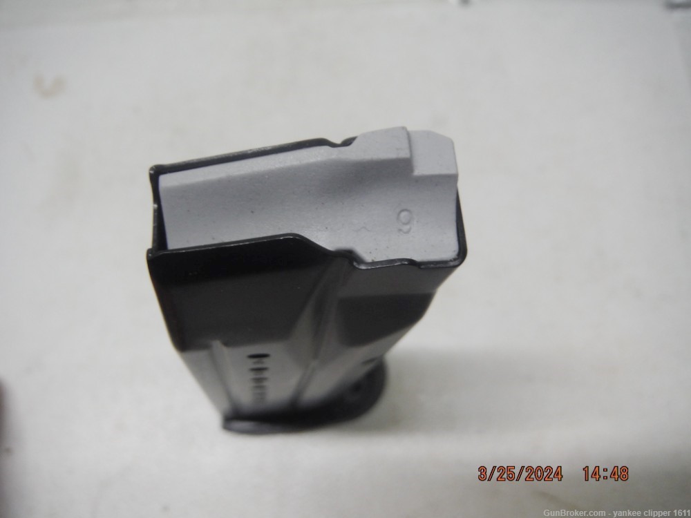 Smith & Wesson M&P9 M&P-9 9mm - 15rd Magazine NEW Factory-img-4