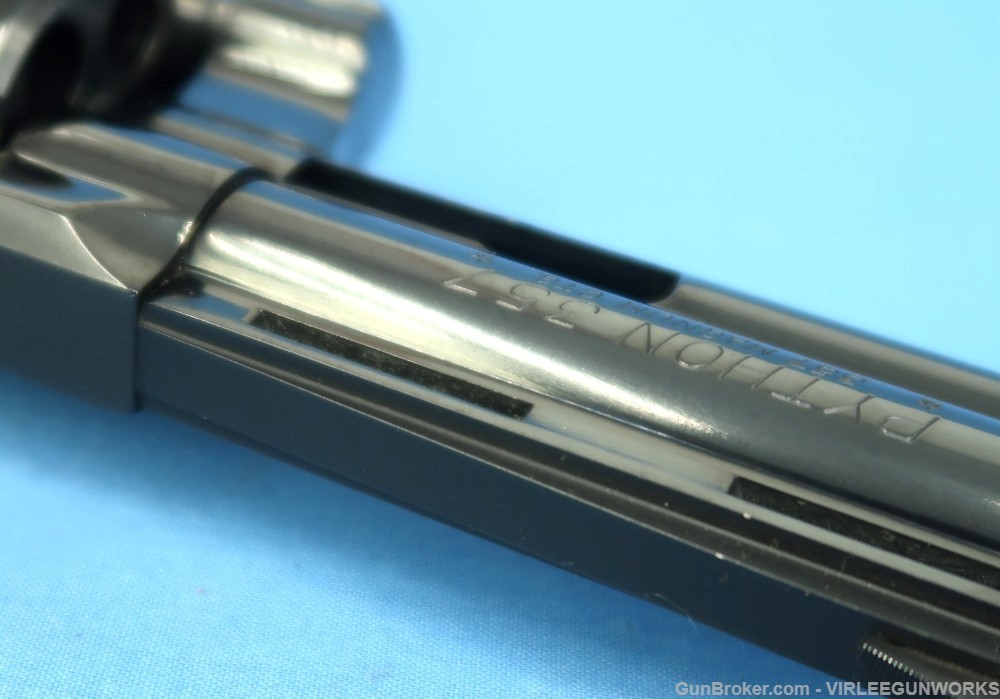 Colt Python 357 Magnum Blued 4 Inch Walnut Grips 1976-img-16