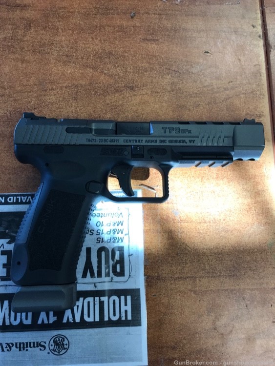 Used Canik TP9SFX with Case and extra Magazine-img-1