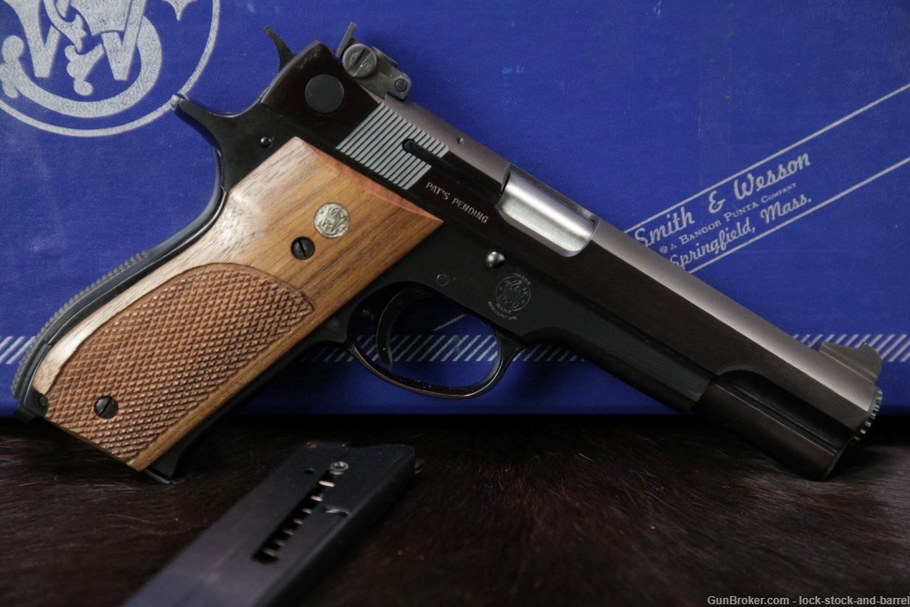 Smith & Wesson S&W Model 52-2 .38 Spl 5" Semi-Automatic Target Pistol & Box-img-2