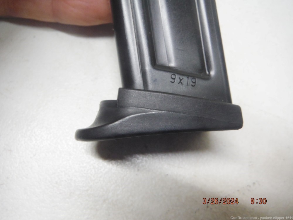 HK P2000 Sub Compact 9mm 10Rd Magazine w/Rest Like New Factory-img-3