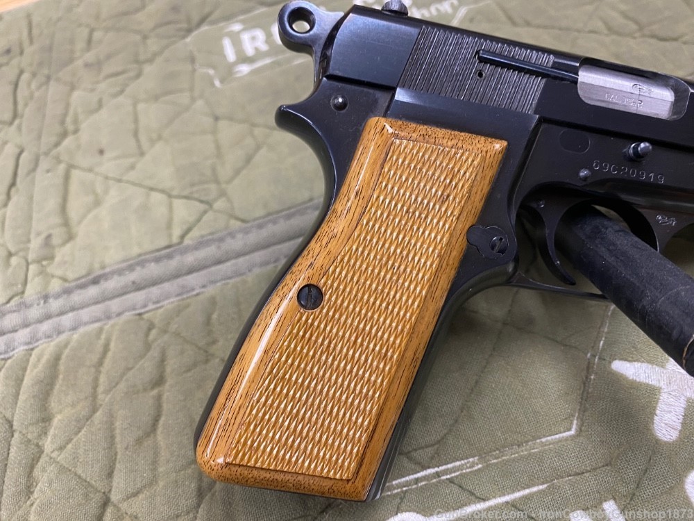 FN Browning HI Power Collector Quality & Desired 9mm Parabellum Pistol -img-2