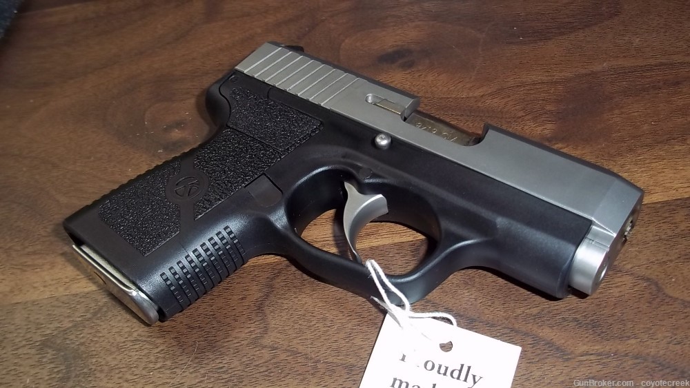 Kahr CM9 Pistol 9mm 3.1 in. Two Tone Black and Stainless -img-8