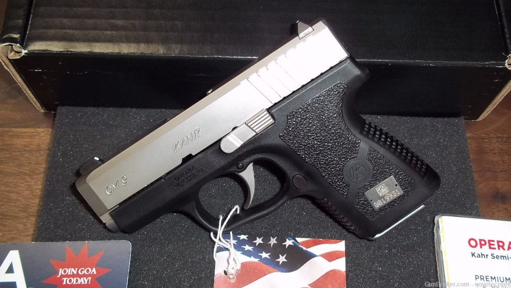 Kahr CM9 Pistol 9mm 3.1 in. Two Tone Black and Stainless -img-2