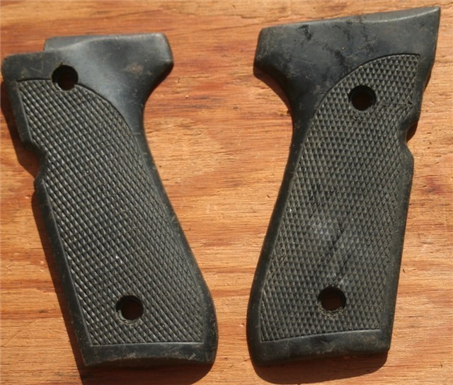 Beretta 92 rubber grips by Uncle Mike's-img-0