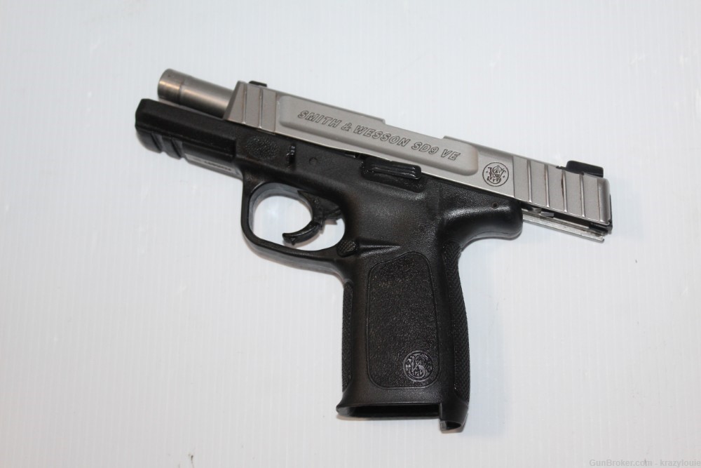 Smith & Wesson (S&W) SD9 VE 9mm Two-Tone Semi-Auto Pistol ONLY No Mag      -img-26