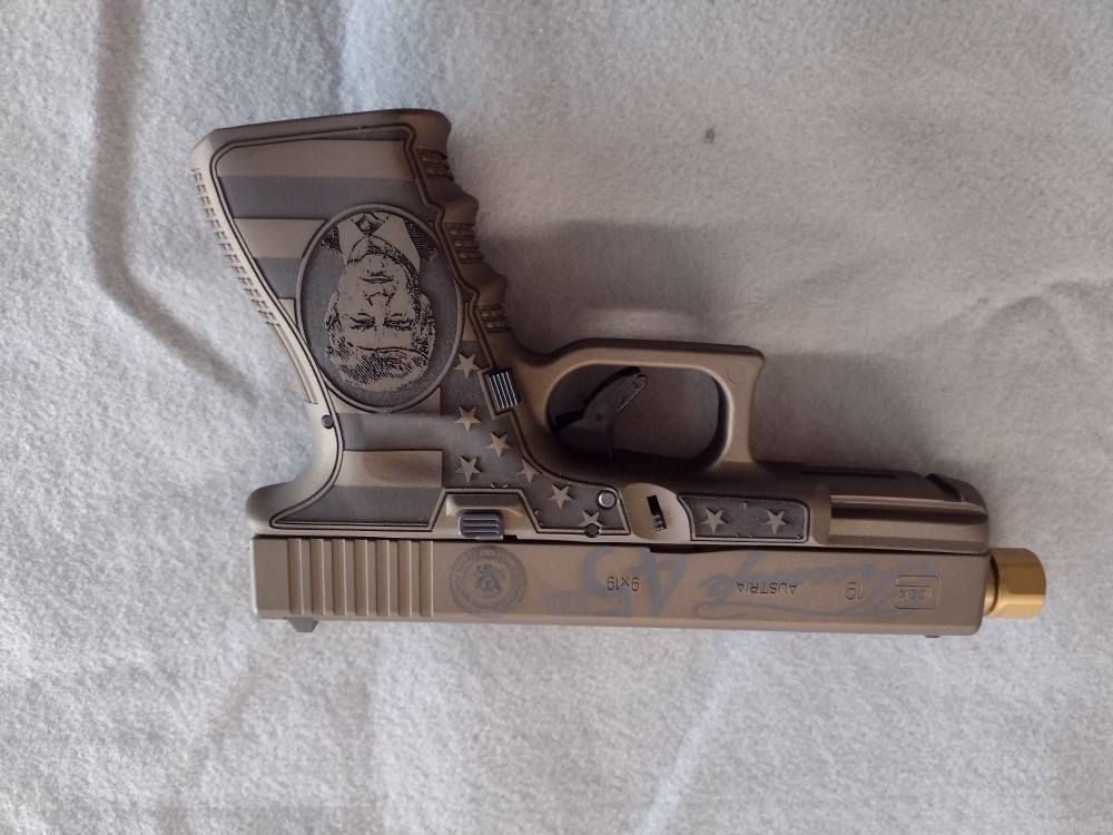 Glock 19 Trump Edition 9mm-img-3