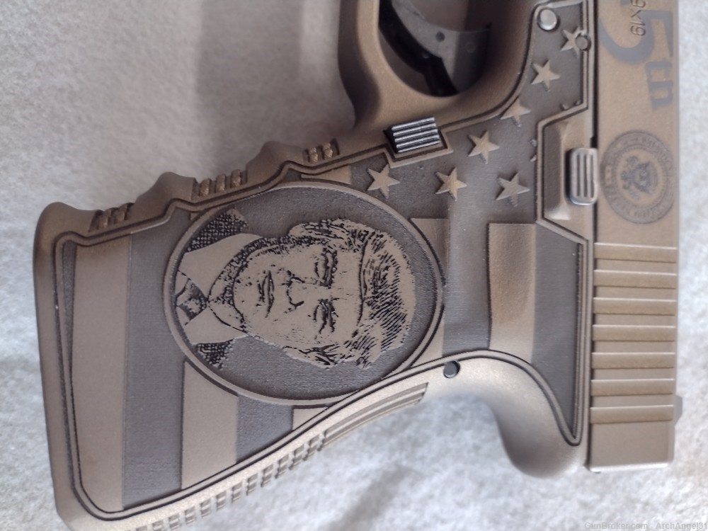 Glock 19 Trump Edition 9mm-img-4