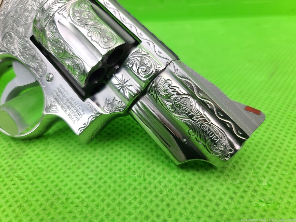 Smith & Wesson 66 ( 66-2 ) 357 MAG STAINLESS 2 1/2" FULLY HAND ENGRAVED -img-2