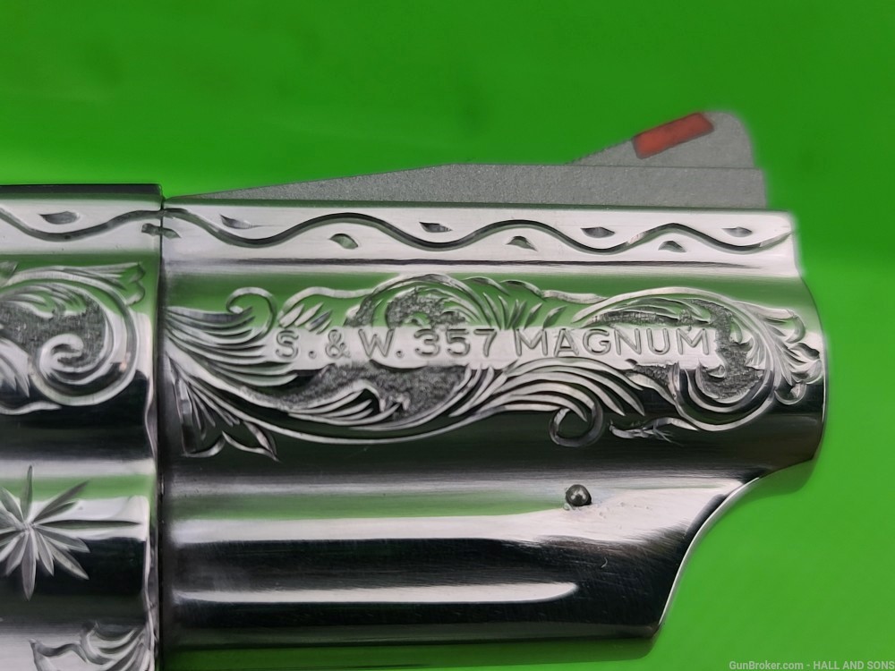 Smith & Wesson 66 ( 66-2 ) 357 MAG STAINLESS 2 1/2" FULLY HAND ENGRAVED -img-25