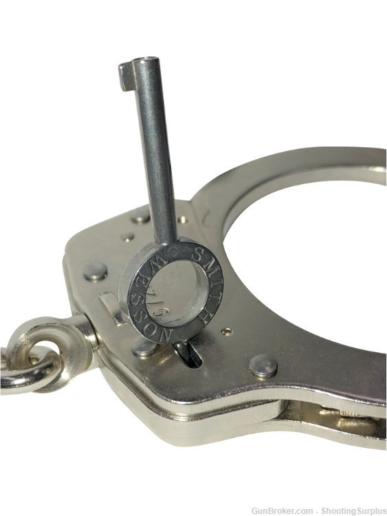 Smith and Wesson Nickle Finish Handcuffs M100-1 New Handcuffs with 2 keys-img-2