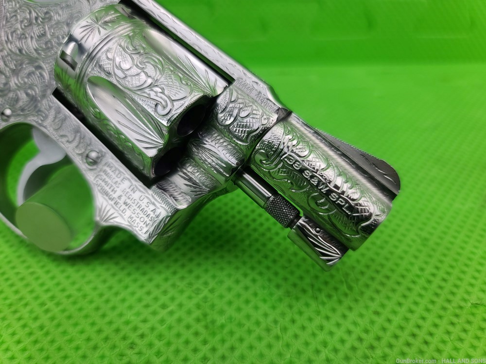 Smith & Wesson STAINLESS 60 CHIEFS SPECIAL FULLY HAND ENGRAVED STAG GRIPS -img-2