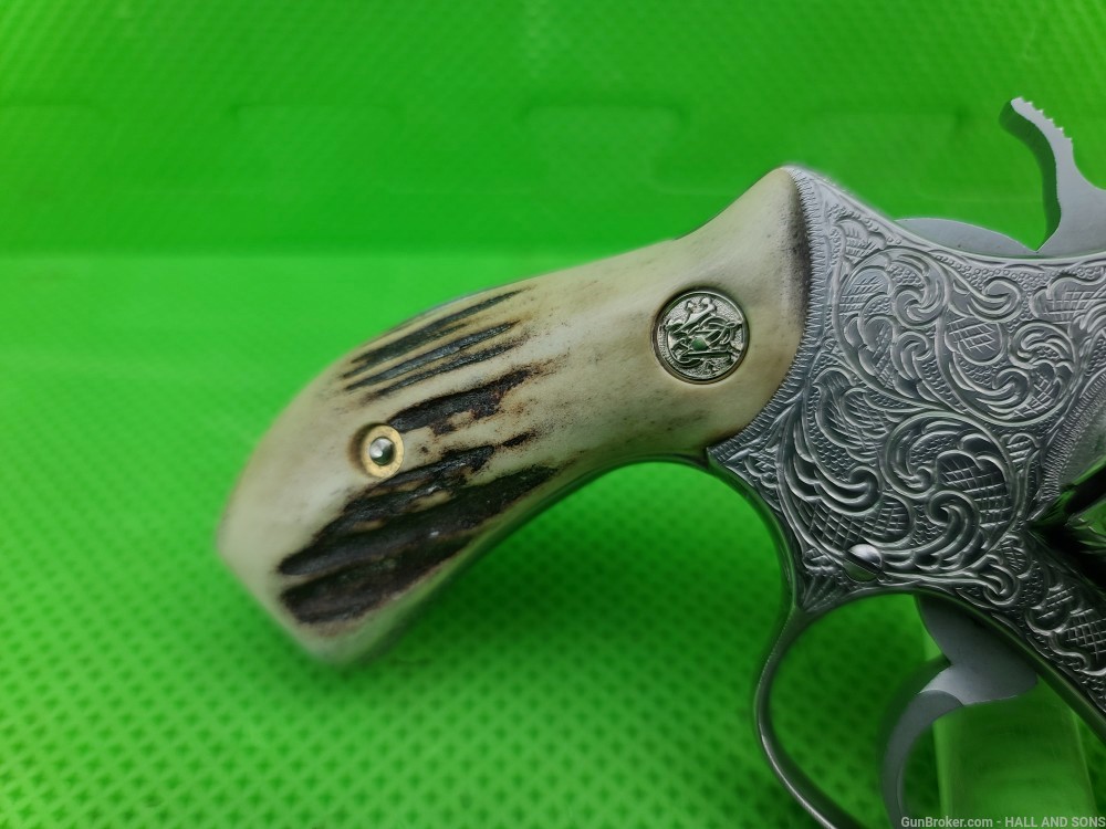 Smith & Wesson STAINLESS 60 CHIEFS SPECIAL FULLY HAND ENGRAVED STAG GRIPS -img-5