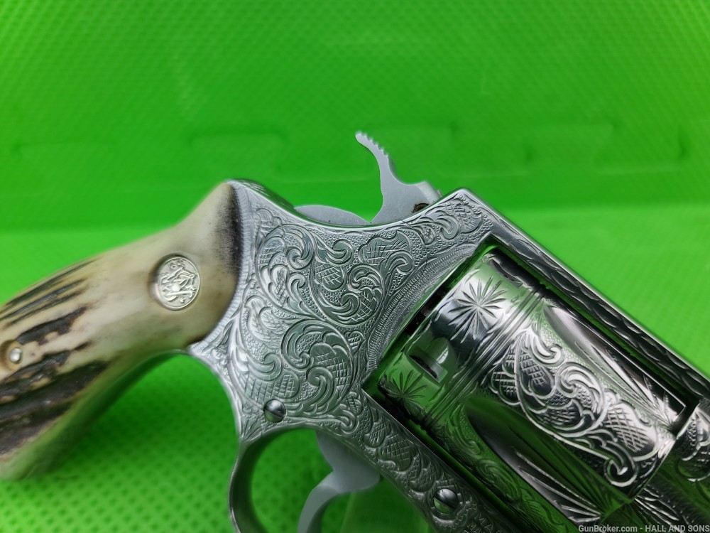 Smith & Wesson STAINLESS 60 CHIEFS SPECIAL FULLY HAND ENGRAVED STAG GRIPS -img-4