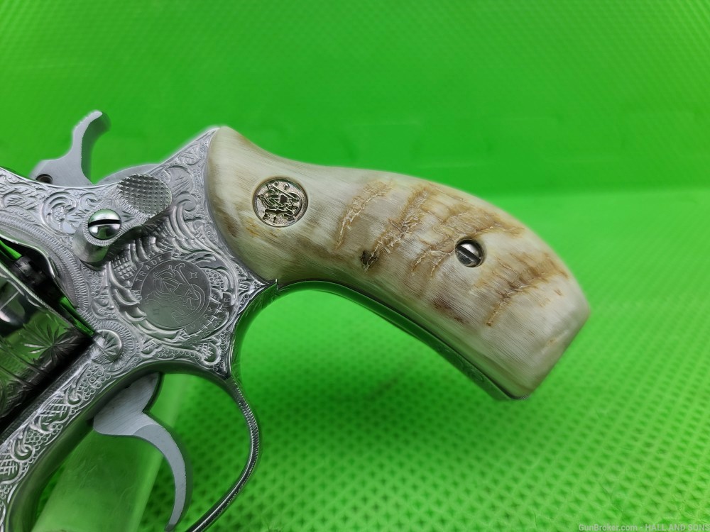Smith & Wesson STAINLESS Chiefs Special FULLY HAND ENGRAVED RAMHORN GRIPS -img-27
