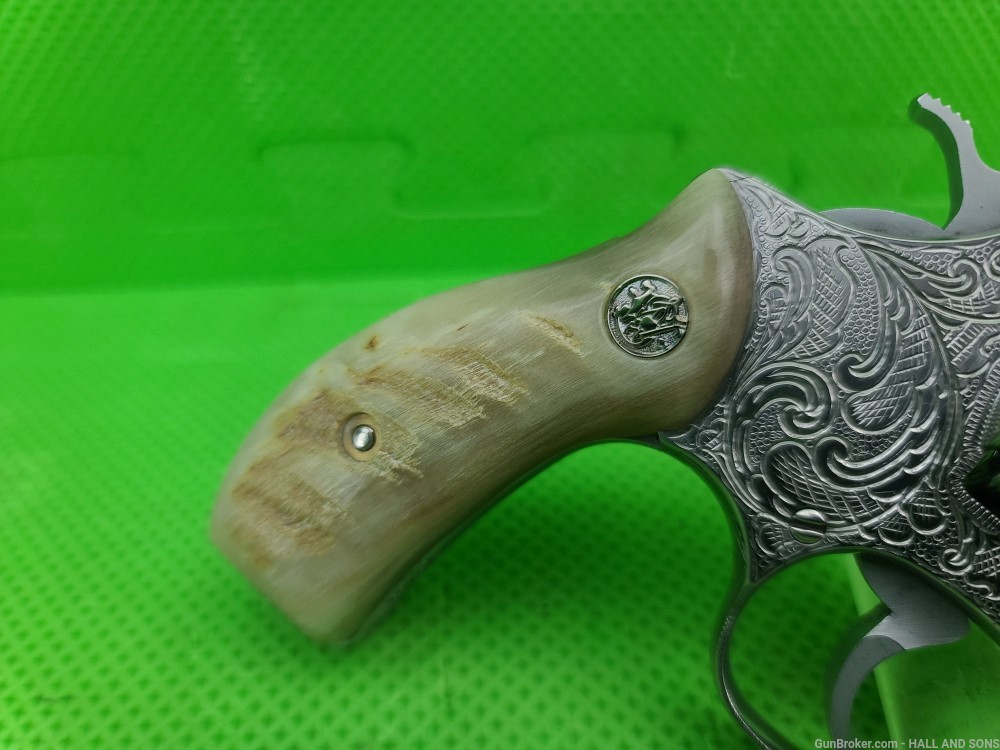 Smith & Wesson STAINLESS Chiefs Special FULLY HAND ENGRAVED RAMHORN GRIPS -img-5
