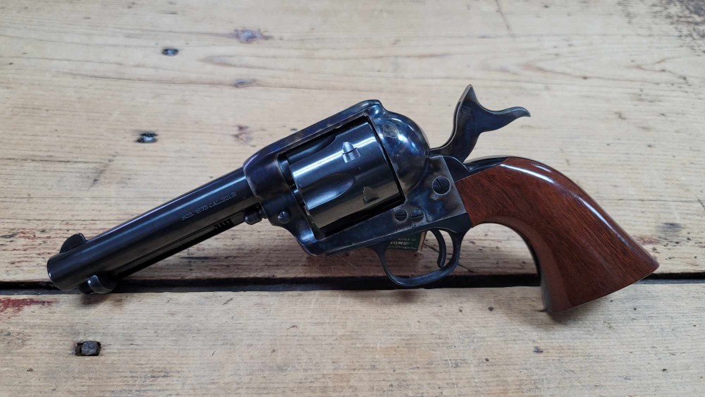 Stoeger 1873 22lr Single Action Revolver 4 1/2 inch barrel-img-3