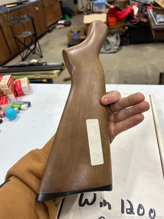 Winchester 1200 factory butt stock -img-5