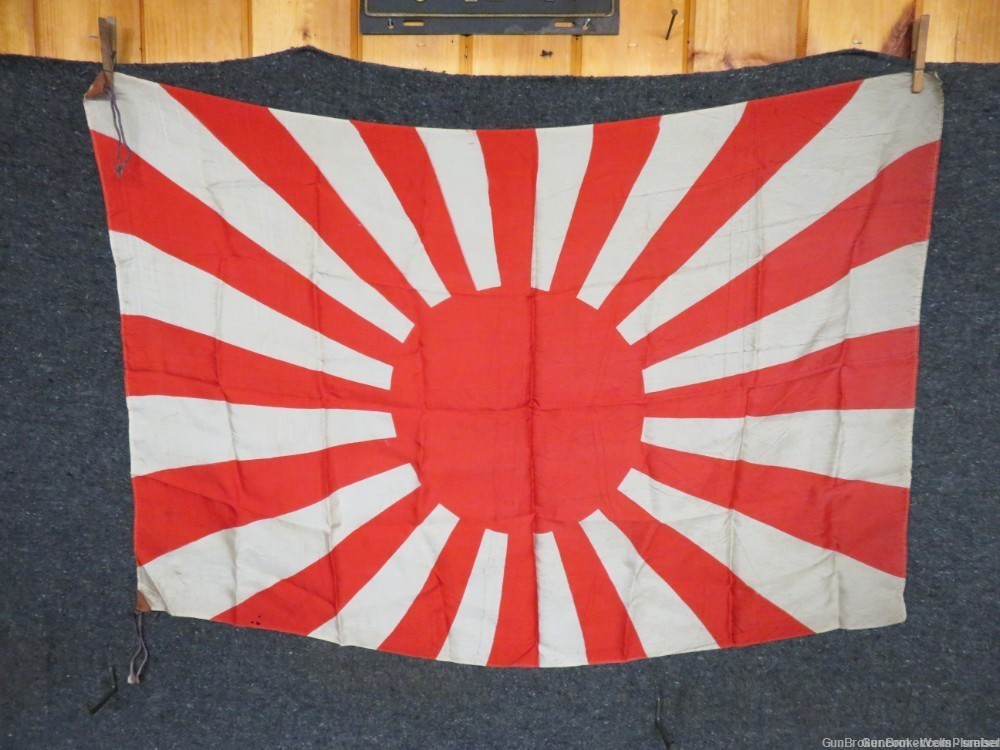  JAPANESE WWII ARMY RISING SUN SILK FLAG ORIGINAL PRE-1945 (RARE)-img-0