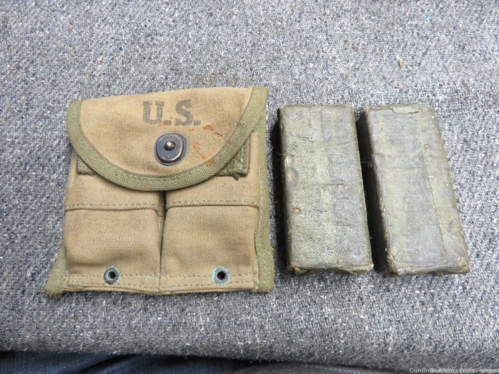 US WWII M1 CARBINE KHAKI MAG POUCH W/2 EARLY FLAT BOTTOM MAGS USGI M1-img-0