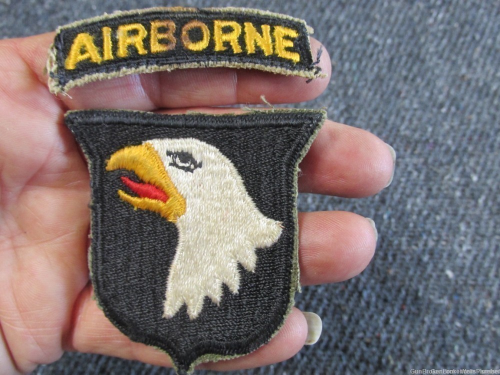US WWII US VIETNAM 82ND AIRBORNE DIVISION GROUPING INSIGNIA & JUMP WINGS-img-4