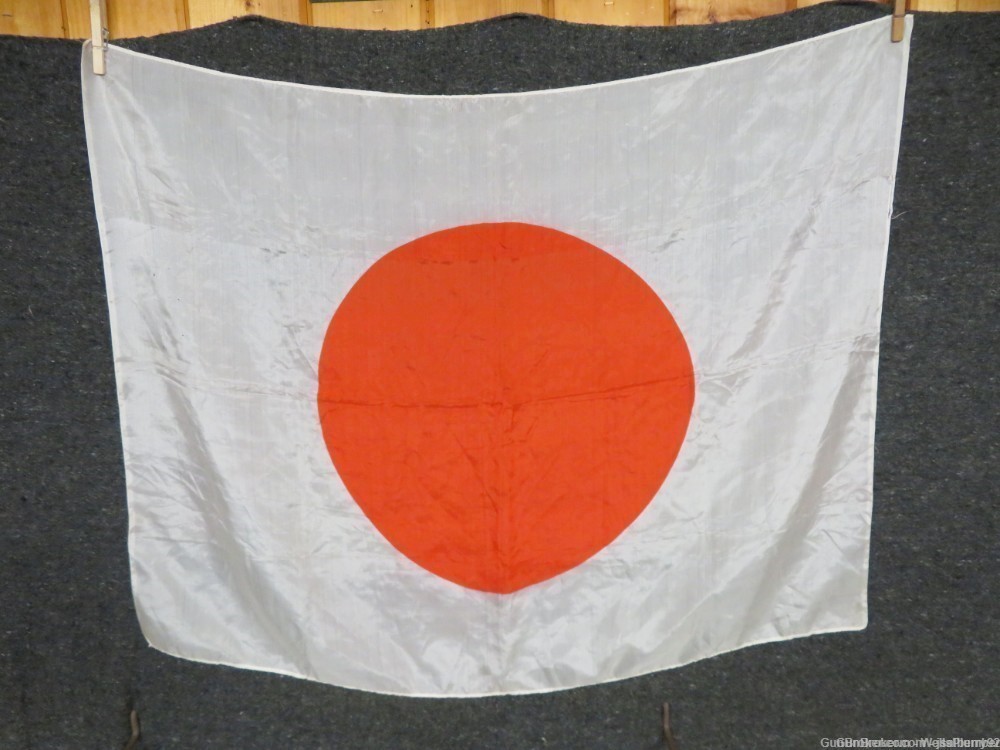 JAPANESE WWII MEAT BALL HINOMARU SILK FLAG ORIGINAL PRE-1945-img-0