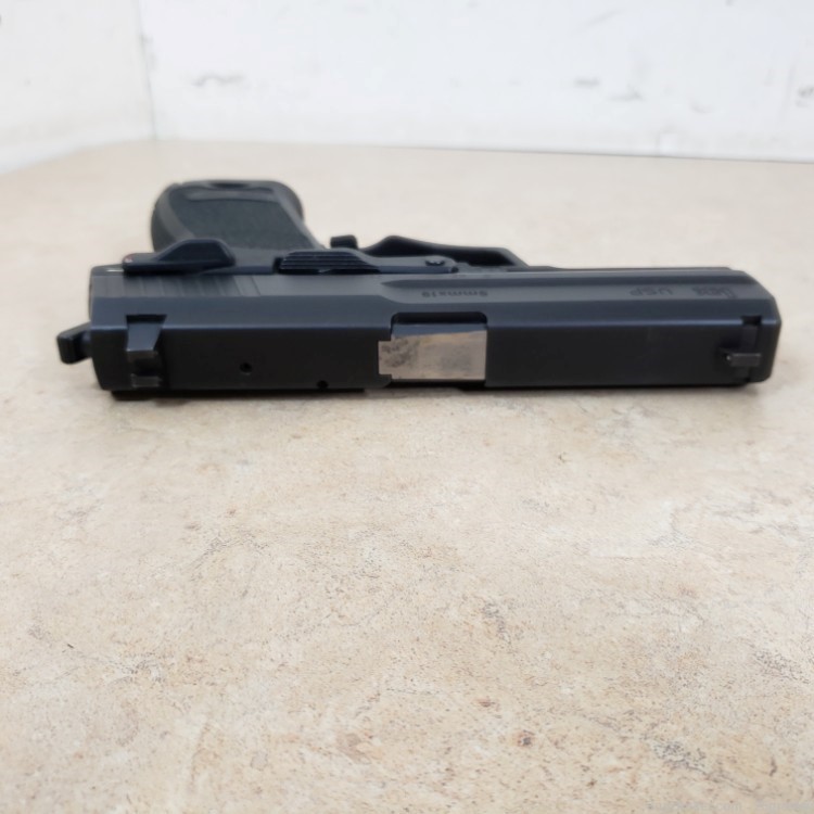 Heckler & Koch HK USP 9mm Semi-Auto Pistol with 2 Magazines-img-10