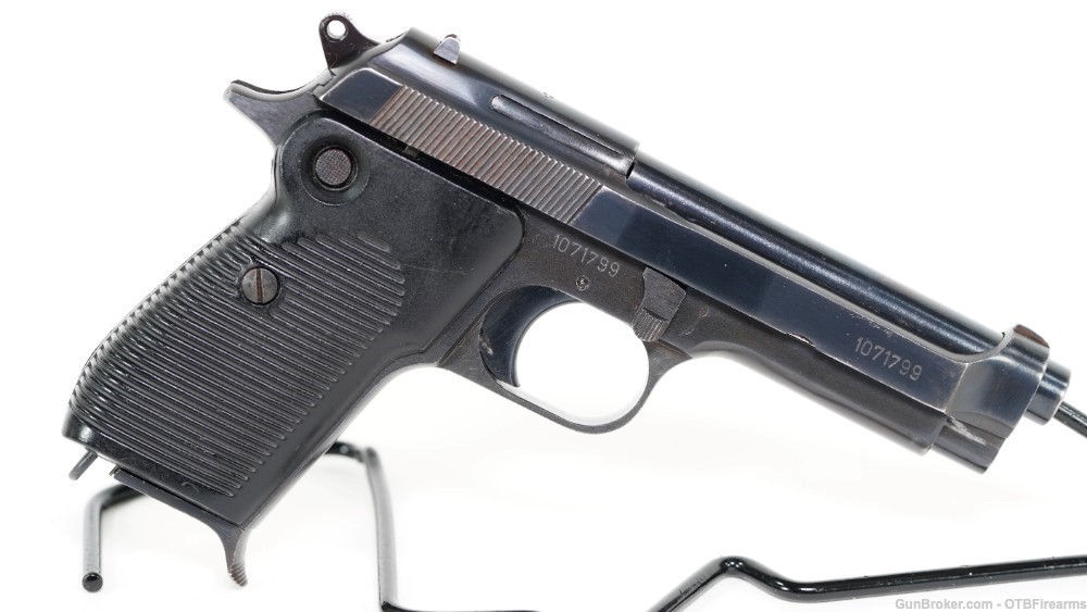 Egyptian Helwan Pistol 9mm with 1 mag-img-1