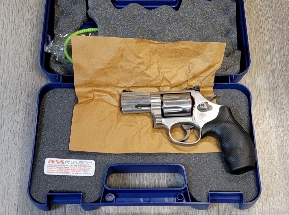 Smith & Wesson 686 Plus 357MAG-img-1