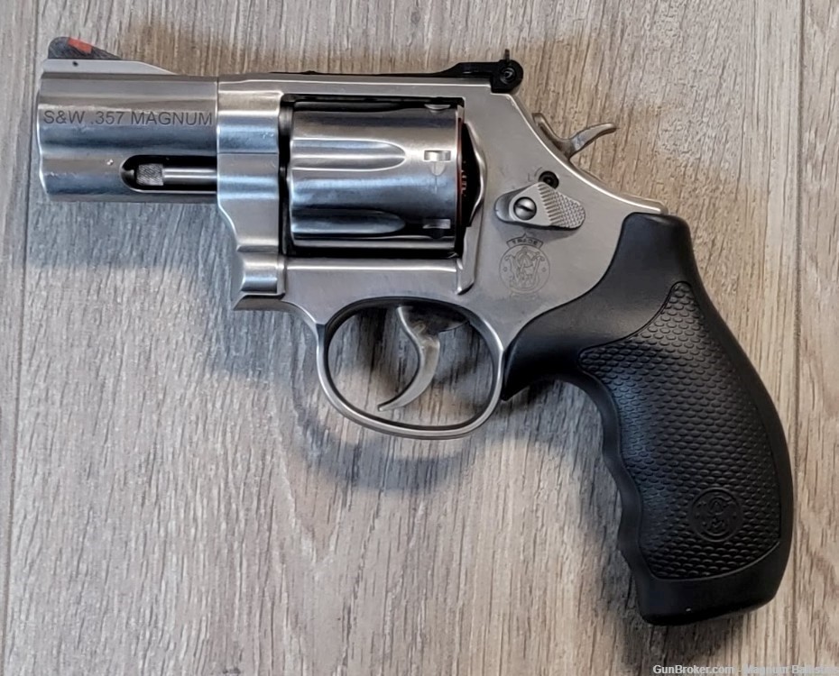 Smith & Wesson 686 Plus 357MAG-img-3